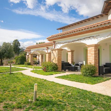 Hotel Essenza Di Mirto La Caletta Eksteriør billede