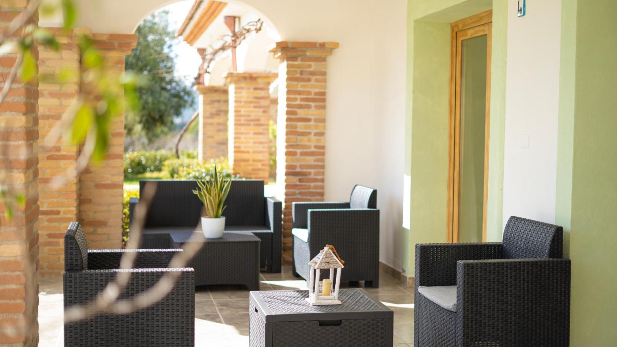 Hotel Essenza Di Mirto La Caletta Eksteriør billede